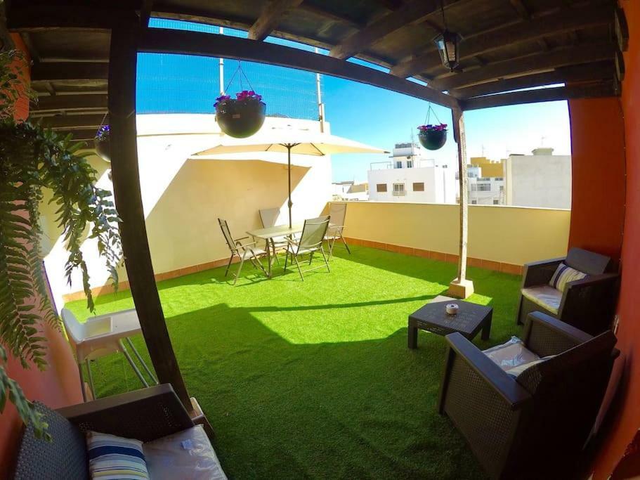 Villa Blanca Tenerife - Complete House - Terrace And Bbq, 5 Minutes From The Beach And Airport San Isidro  Dış mekan fotoğraf